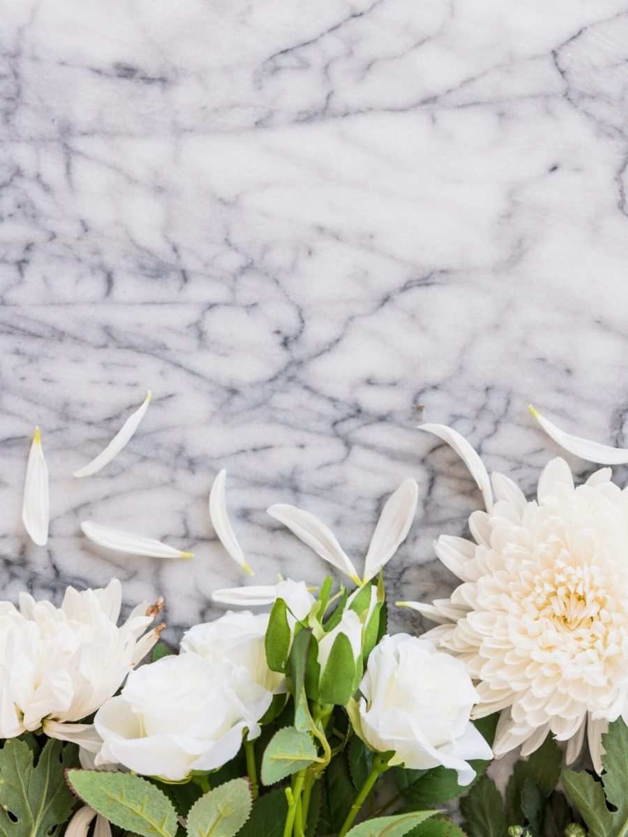 white-flowers-marble-tabletop (1)